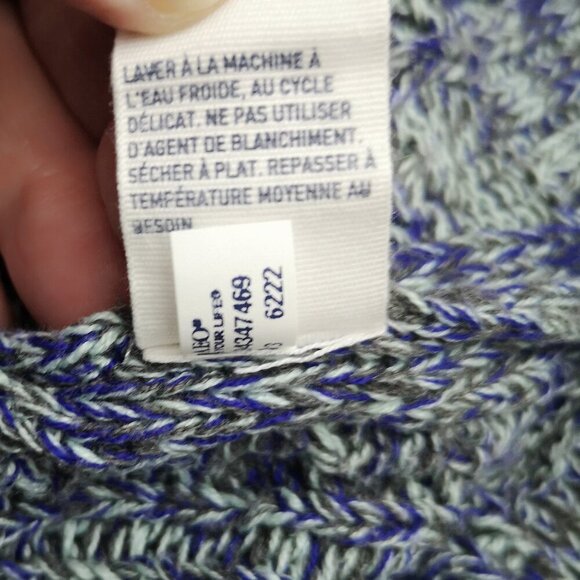 American Eagle Outfitters Ladies Size Medium Purple, Gry & Wht Cowl Neck Sweater - Picture 5 of 10